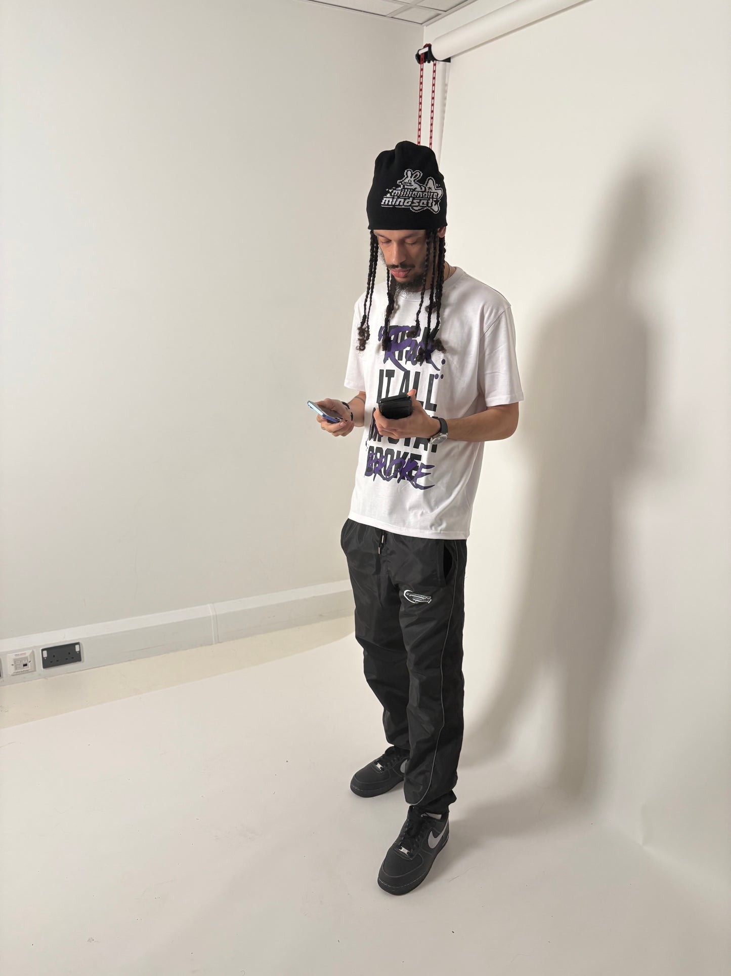 MILLIONAIRE RISK TEE